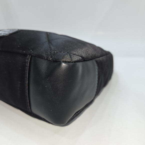 Kurt Geiger London Black Quilted Nylon Convertible Hobo Shoulder Bag. - Picture 7 of 14